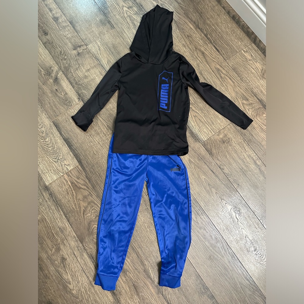Boys size 5/6 Puma blue and black hoodie and sweatpants set